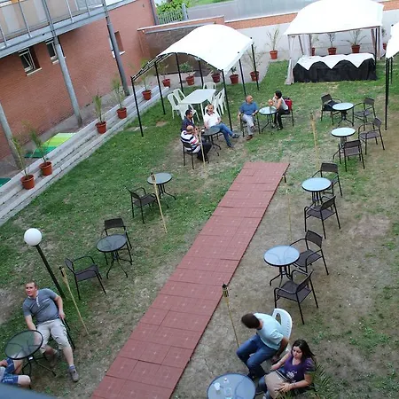 Ξενοδοχείο Riverside 4*