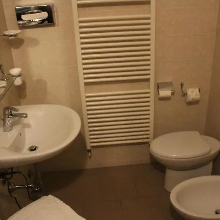 Riverside 4* Modena