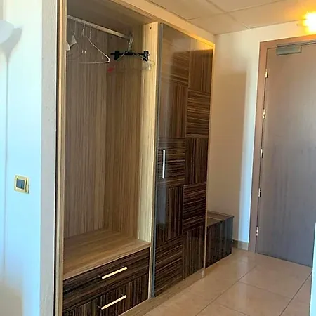 Riverside 4* מודנה