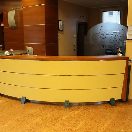 Hotell Riverside 4*