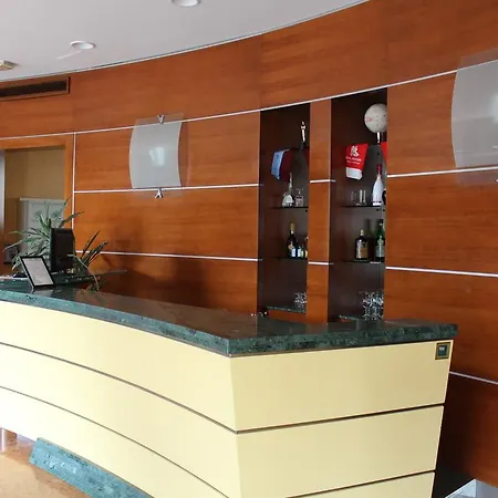 Riverside Модена