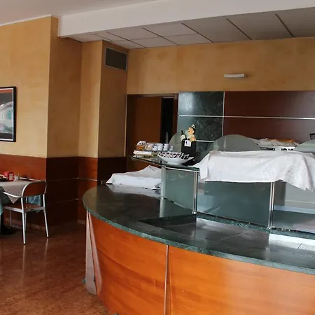 Riverside Модена