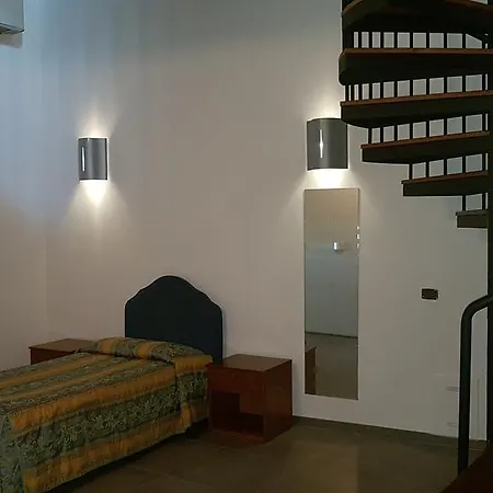 Riverside Hotell 4*