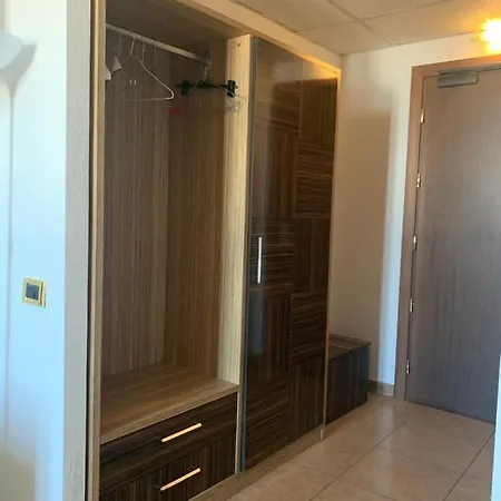 Готель Riverside Модена