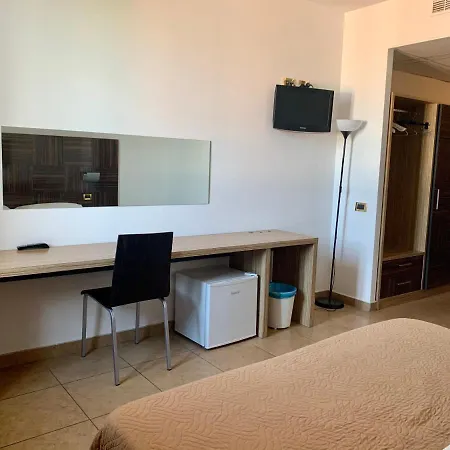 Riverside 4* Modena