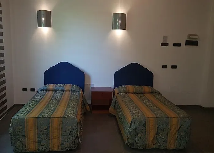 Riverside مودينا